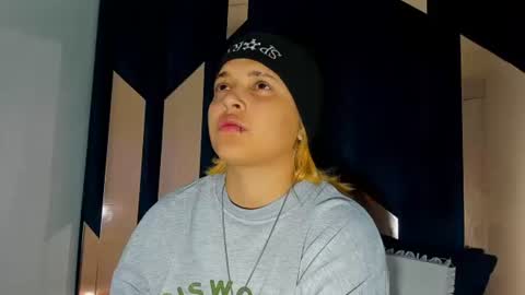 michell_rs online show from September 2025 03:19:02 AM