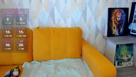 Snapshot of michelle_blond chatting on February 2025 07:33:02 AM michelle_blond online show from February 2025 07:33:02 AM