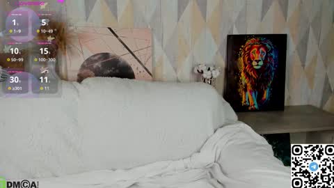 Snapshot of michelle_blond chatting on September 2025 08:14:01 AM michelle_blond online show from September 2025 08:14:01 AM