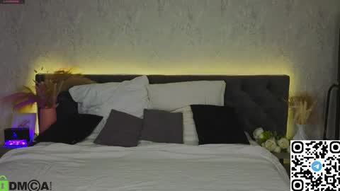 Snapshot of michelle_blond chatting on April 2026 01:41:01 AM michelle_blond online show from April 2026 01:41:01 AM