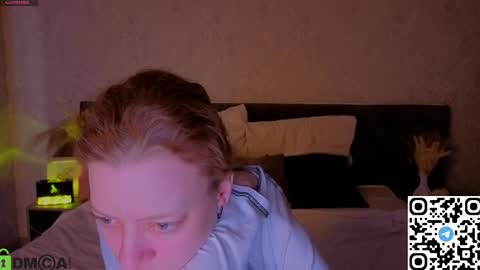 Snapshot of michelle_blond chatting on April 2026 01:15:01 AM michelle_blond online show from April 2026 01:15:01 AM
