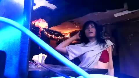 michelle_flowers online show from November 2025 04:22:02 AM