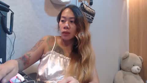 michelle_ux online show from December 2025 09:41:02 PM
