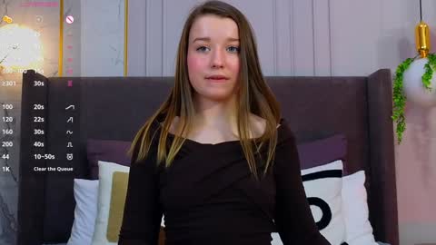 Snapshot of michellehaynes chatting on January 2025 05:21:02 PM michelle online show from January 2025 05:21:02 PM