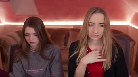 Snapshot of michelleinlove4u chatting on March 2025 11:40:01 AM Michelle online show from March 2025 11:40:01 AM