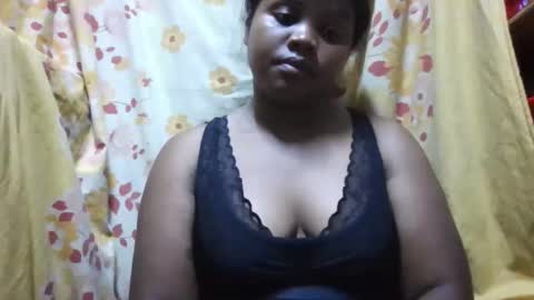 Snapshot of michou61 chatting on November 2025 06:34:02 PM michou61 online show from November 2025 06:34:02 PM