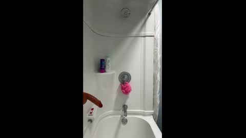 Snapshot of mickeyshyne69 chatting on February 2025 08:39:02 AM Mickey online show from February 2025 08:39:02 AM