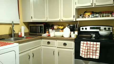 Snapshot of mickeyshyne69 chatting on March 2025 08:53:02 PM Mickey online show from March 2025 08:53:02 PM