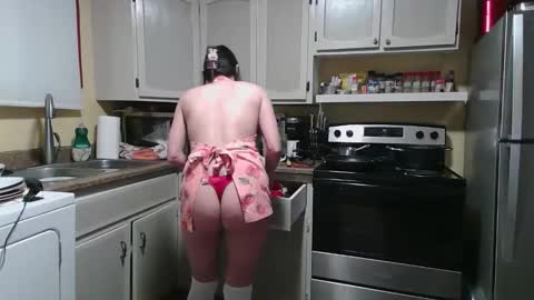 Snapshot of mickeyshyne69 chatting on February 2026 07:43:01 PM Mickey online show from February 2026 07:43:01 PM