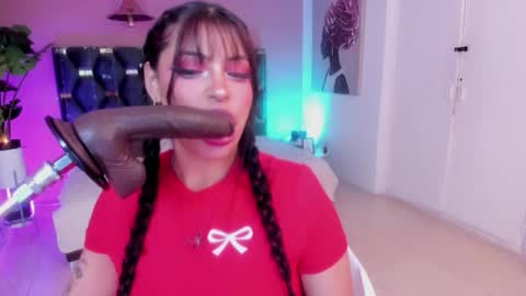 Micki online show from February 2026 11:06:02 AM