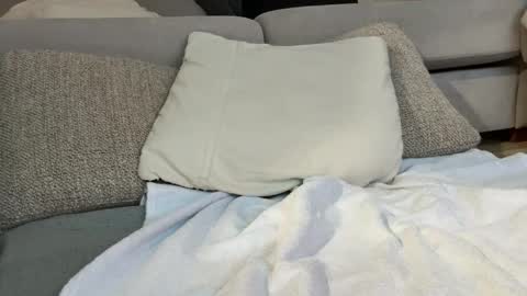 micoplay online show from April 2026 07:11:02 PM