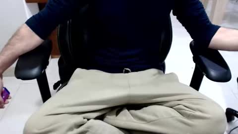 Snapshot of microfama00 chatting on January 2026 07:57:02 AM microfama00 online show from January 2026 07:57:02 AM