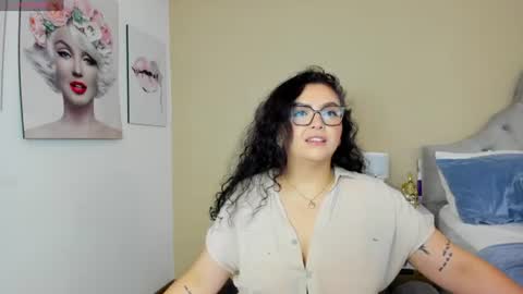 mid nightpeach online show from June 2026 12:09:02 AM