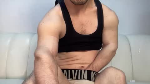 Aaron online show from October 2025 12:05:02 AM