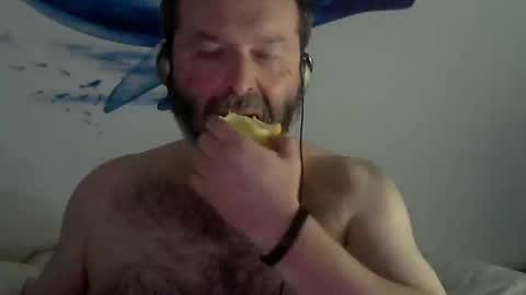 Snapshot of midhir chatting on January 2025 03:29:01 PM kike online show from January 2025 03:29:01 PM