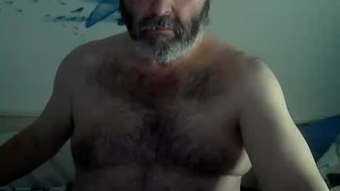 Snapshot of midhir chatting on January 2025 07:00:02 PM kike online show from January 2025 07:00:02 PM