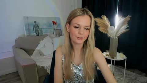 midnighteaura online show from May 2026 05:05:02 AM