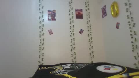 Naught Kelly online show from April 2026 08:28:02 AM