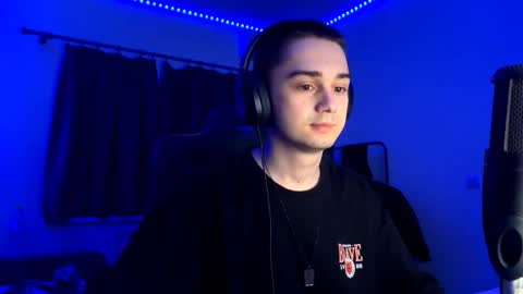 Snapshot of midnightmale197 chatting on February 2026 09:27:02 PM Peep online show from February 2026 09:27:02 PM