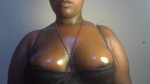 Snapshot of midnightt_curves chatting on June 2026 07:08:02 PM midnightt_curves online show from June 2026 07:08:02 PM