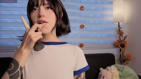 midori__san online show from November 2025 04:18:01 PM