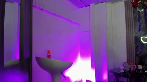 midory_ online show from October 2025 02:53:01 AM