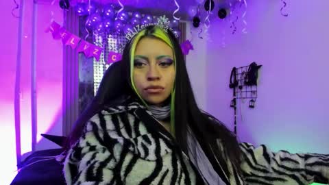 midory_ online show from October 2025 05:31:02 AM