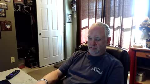 midwestdad09 online show from December 2025 03:43:02 PM