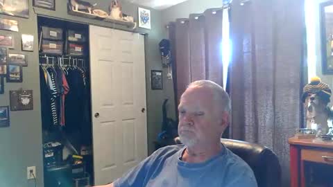 midwestdad09 online show from April 2026 06:32:02 PM
