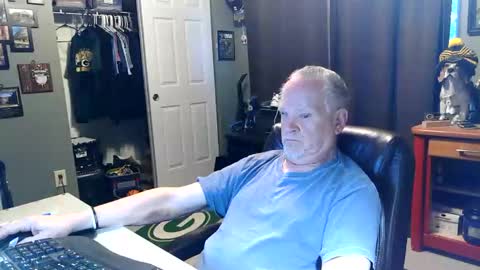 midwestdad09 online show from May 2026 10:54:01 AM