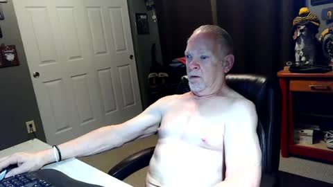 midwestdad09 online show from June 2026 06:49:01 AM