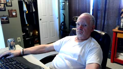 midwestdad09 online show from July 2026 01:50:02 PM