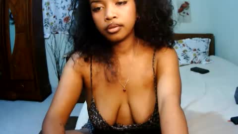 miel_07 online show from May 2026 08:16:02 PM
