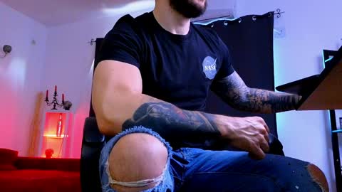 MightyAaron online show from April 2026 04:10:02 AM