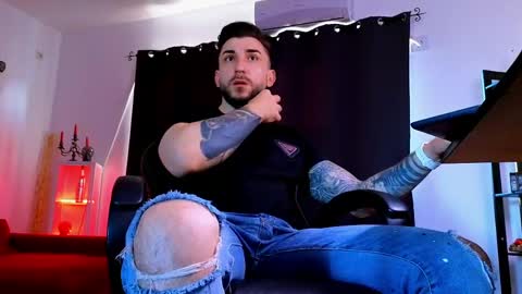 MightyAaron online show from May 2026 04:09:02 AM