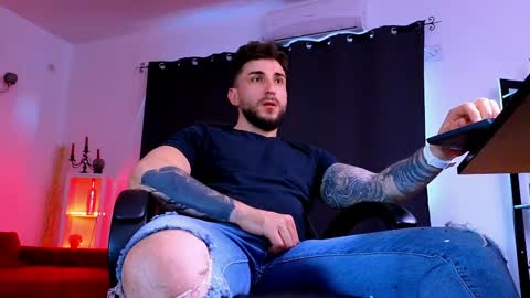 MightyAaron online show from May 2026 04:15:02 PM