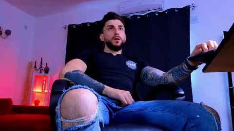 MightyAaron online show from May 2026 03:57:02 AM