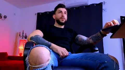 MightyAaron online show from May 2026 01:35:02 AM