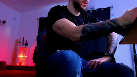 MightyAaron online show from May 2026 03:13:02 AM