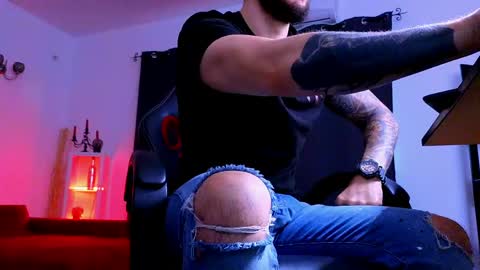 MightyAaron online show from May 2026 03:13:01 AM