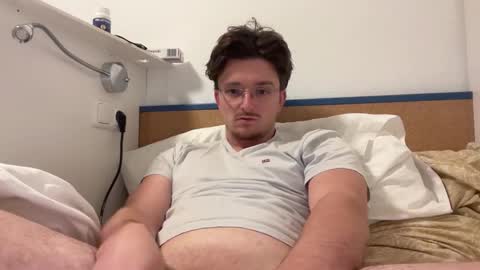 Snapshot of mightywhityx chatting on November 2025 07:39:02 PM Nick online show from November 2025 07:39:02 PM