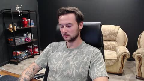 Misha Winchester online show from October 2025 06:26:01 PM