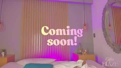 Mia online show from May 2026 11:37:01 AM