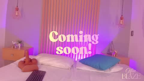 Mia online show from May 2026 11:50:01 AM