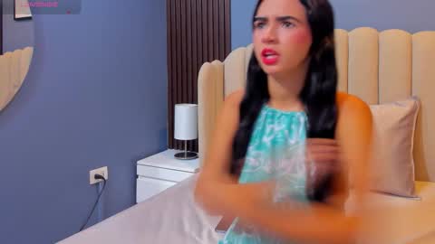 Snapshot of miia_cute18 chatting on December 2025 12:14:02 PM miia_cute18 online show from December 2025 12:14:02 PM