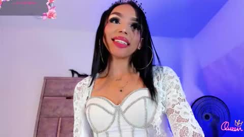 Snapshot of miia_sophia chatting on February 2026 03:01:01 AM online show from February 2026 03:01:01 AM