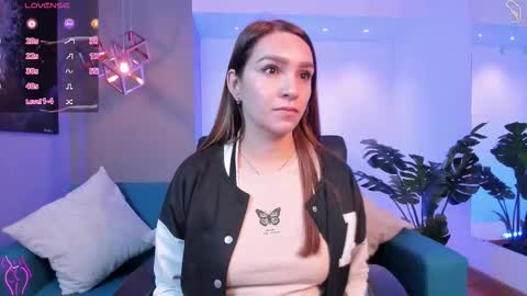 Miia 3 online show from November 2025 11:21:02 AM