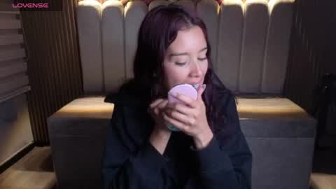 miiaa_evans1 online show from July 2026 08:00:01 PM