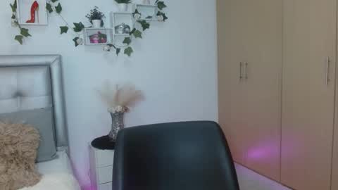 Snapshot of miiaa_k chatting on February 2026 08:30:01 AM miiaa_k online show from February 2026 08:30:01 AM