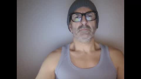 Snapshot of miiblue chatting on February 2026 01:46:01 AM mii4u online show from February 2026 01:46:01 AM